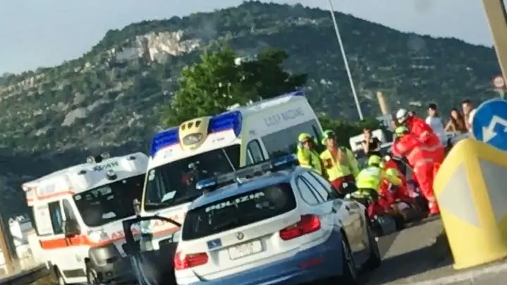 Rezzato, schianto auto-moto sulla 45 bis
