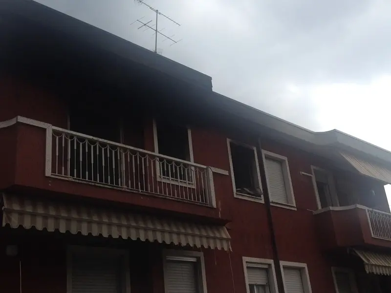 Incendio a Sirmione