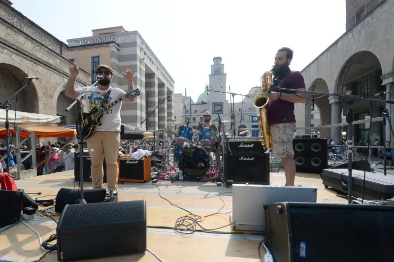 Festa della Musica, note in corso Zanardelli e piazza Vittoria