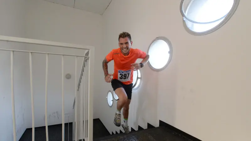 Vertical Race, di corsa per 780 gradini