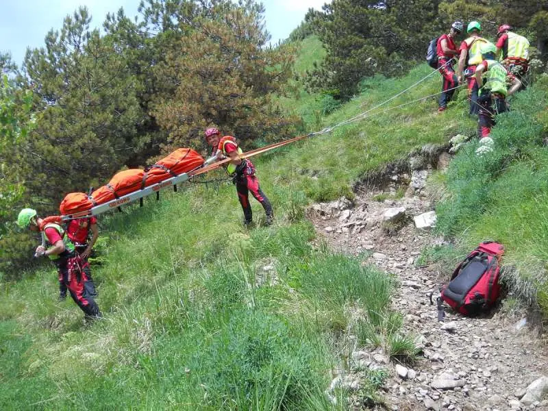 Soccorso alpini esercitazione caregno