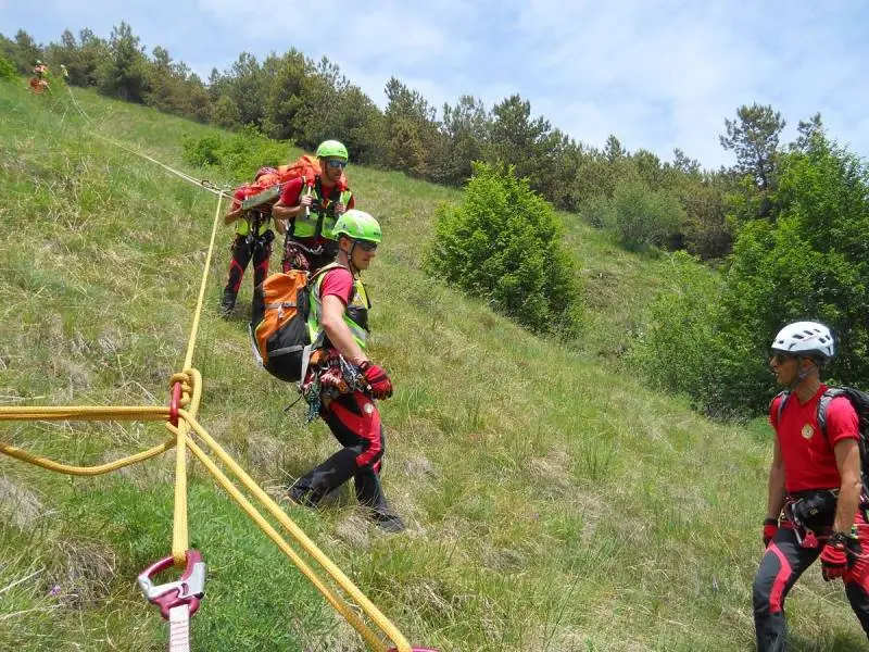 Soccorso alpini esercitazione caregno