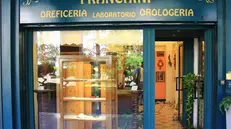 La gioielleria Franchini, presa di mira dai ladri - © www.giornaledibrescia.it