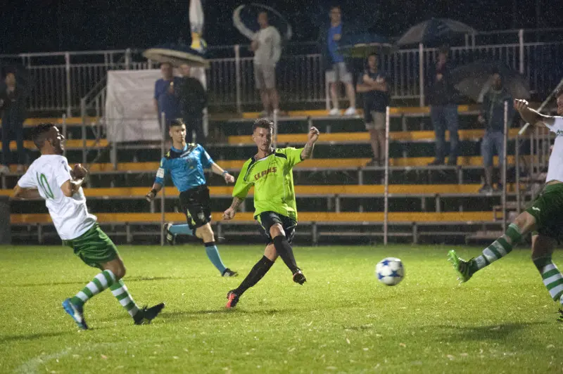 Quinta serata sotto l'acqua al torneo di Porzano