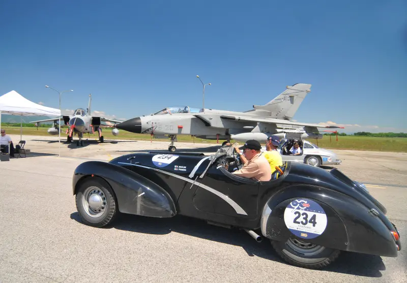 La Mille Miglia all'aerobase di Ghedi