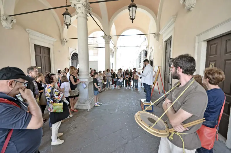 Strage di piazza Loggia, il ricordo si legge