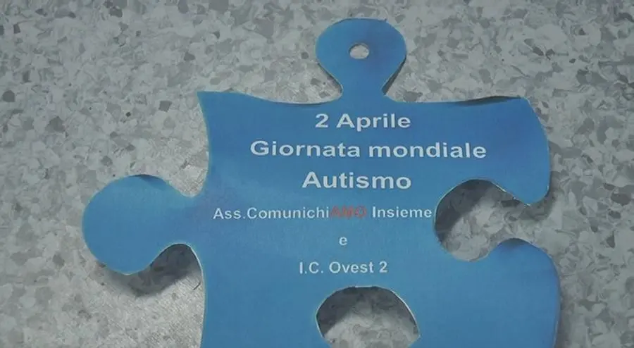 Palloncini blu per l'autismo