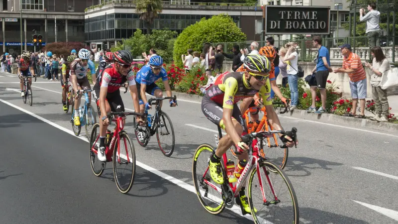 Il passaggio del Giro in Valle