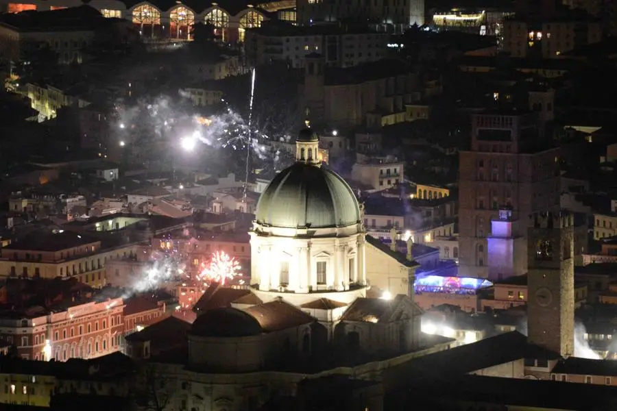 Fuochi d'artificio sulla città