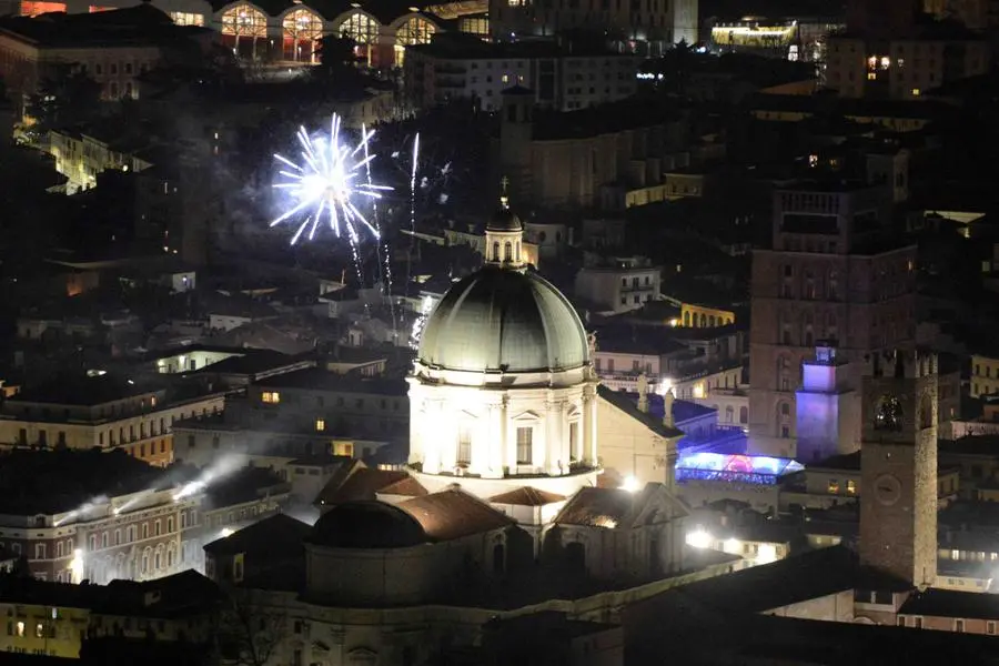 Fuochi d'artificio sulla città