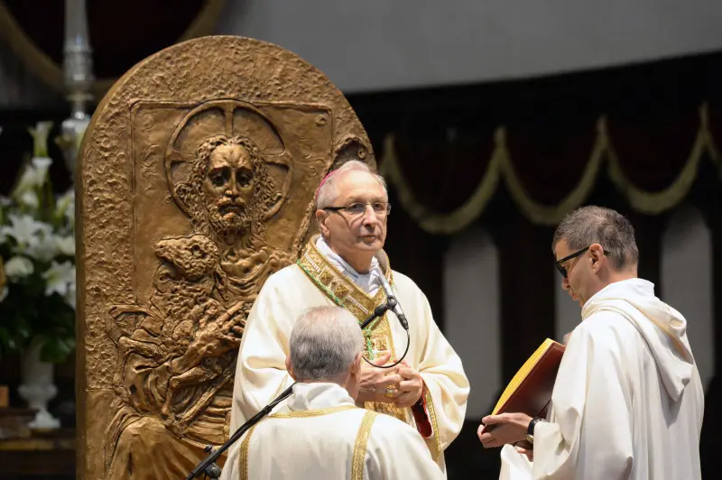 La Messa pontificale in Duomo con il vescovo Monari