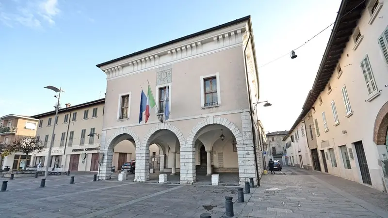 Il comando della Polizia locale di Travagliato © www.giornaledibrescia.it