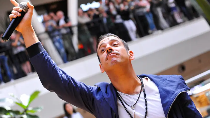 Francesco Gabbani al firmacopie al Leone di Lonato
