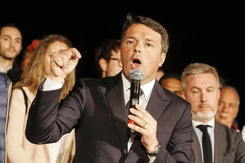 Matteo Renzi dopo la vittoria alle Primarie del Pd