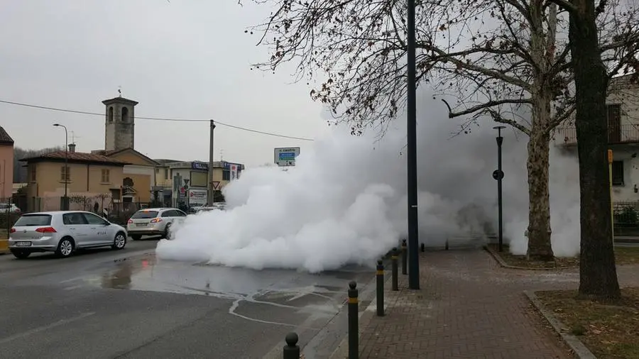 La nuvola di acqua in via Triumplina