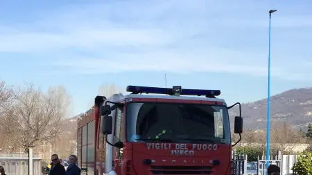 Gli uffici di Aci Brescia di via Enzo Ferrari dopo l'esplosione