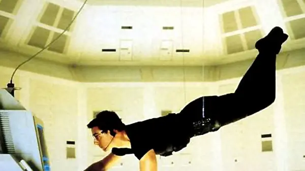 Tom Cruise nel film Mission Impossible