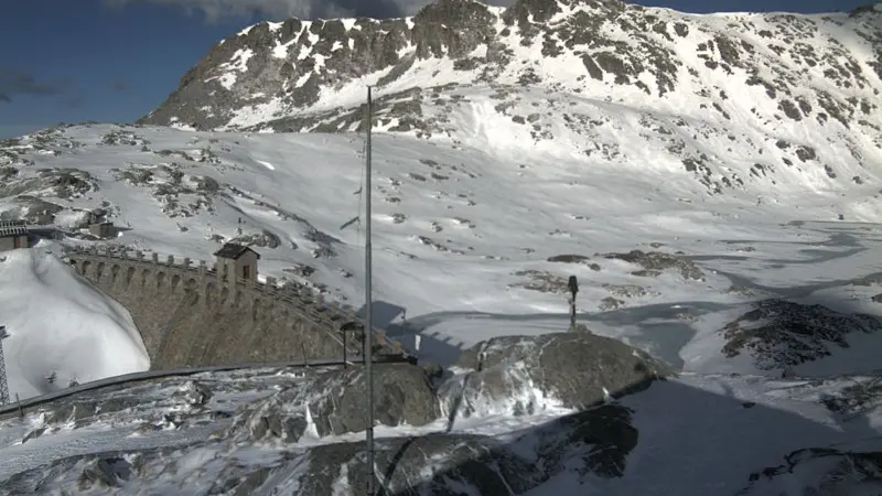 Neve in quota ad aprile sulle cime bresciane
