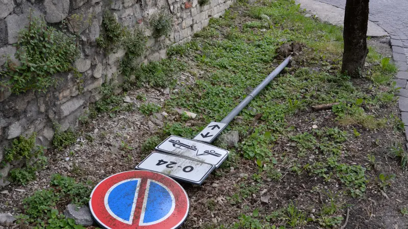 Vandali in Castello