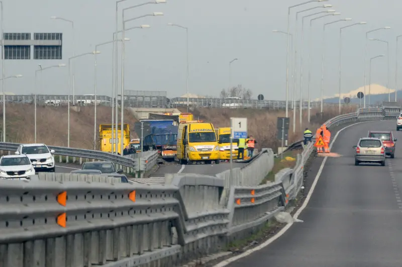 Brebemi, Tir contromano e caos allo svincolo