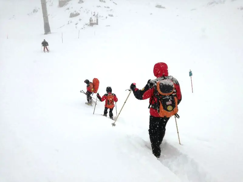 Soccorso in grotta via neve, formazione in quota