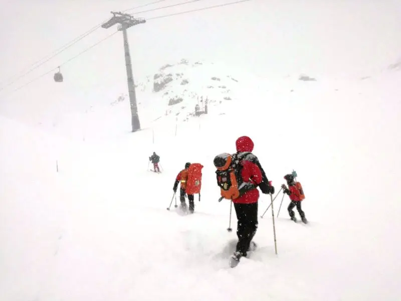 Soccorso in grotta via neve, formazione in quota