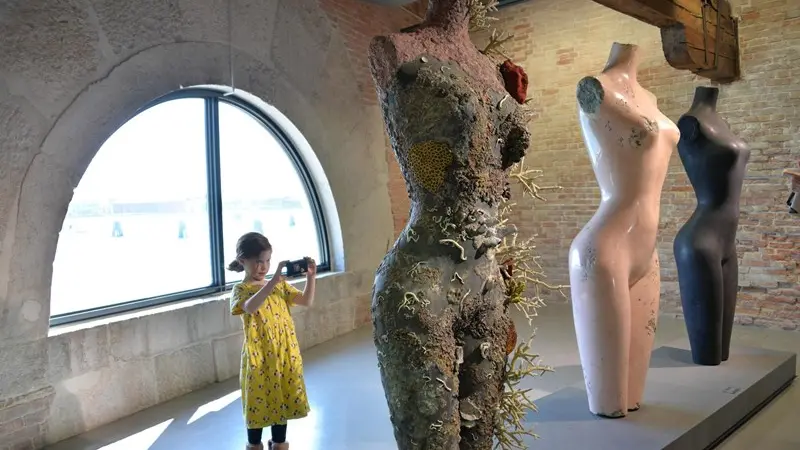 La mostra di Damien Hirst a Venezia