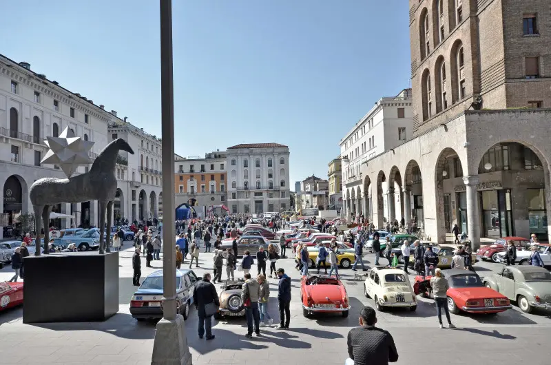 La partenza della 500miglia Touring