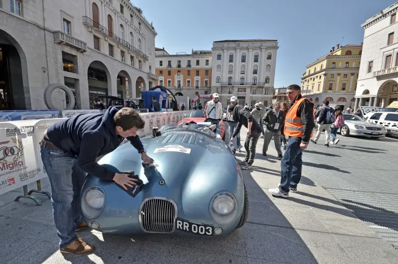 La partenza della 500miglia Touring