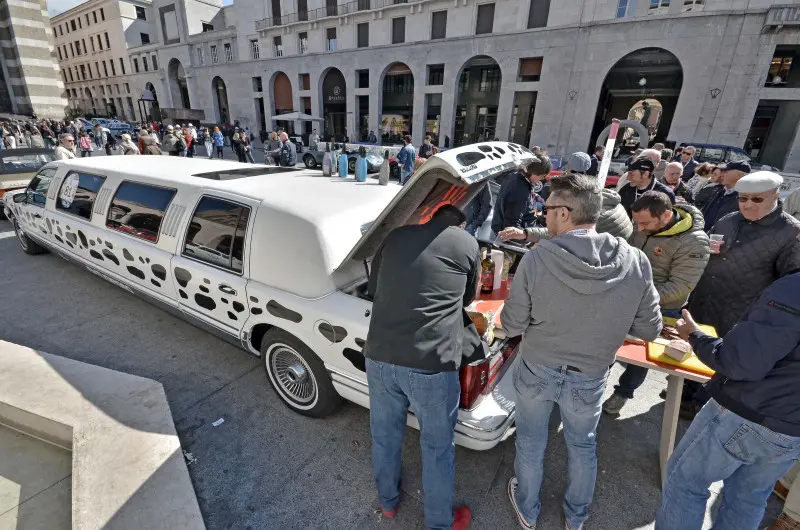 La partenza della 500miglia Touring