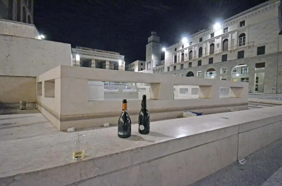 Il dopo-festa in Piazza Vittoria