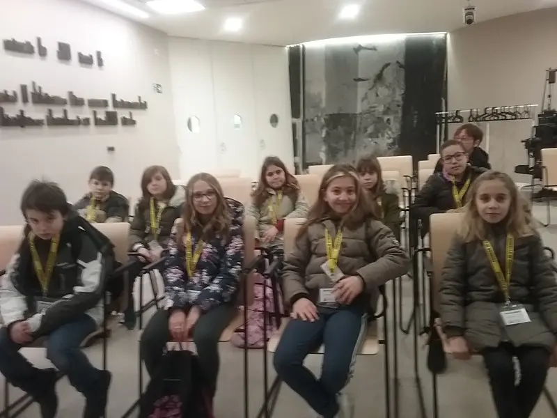 Gli alunni della scuola Tortelli di Visano in visita al GdB