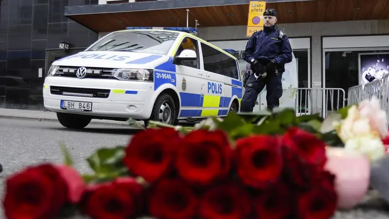 Stoccolma, il dolore e la paura dopo l'attentato