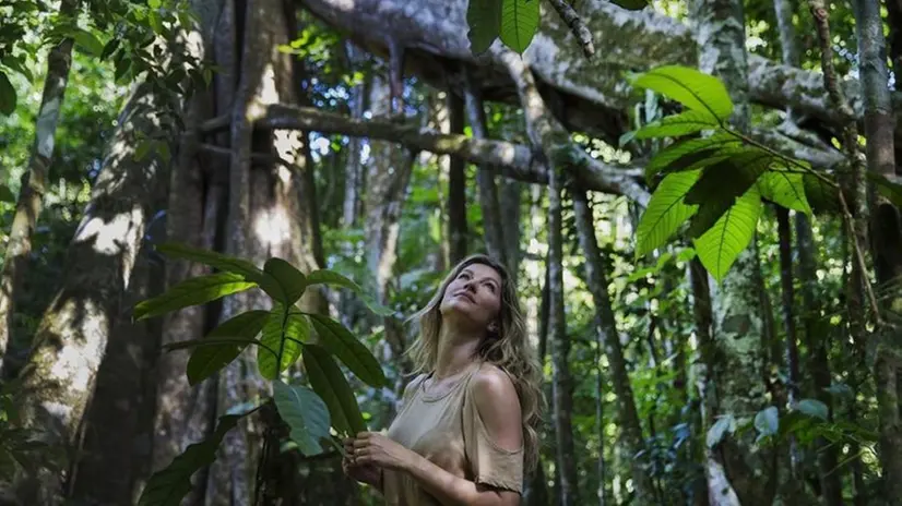 La modella brasiliana Gisele nella Foresta Amazzonica - © www.giornaledibrescia.it