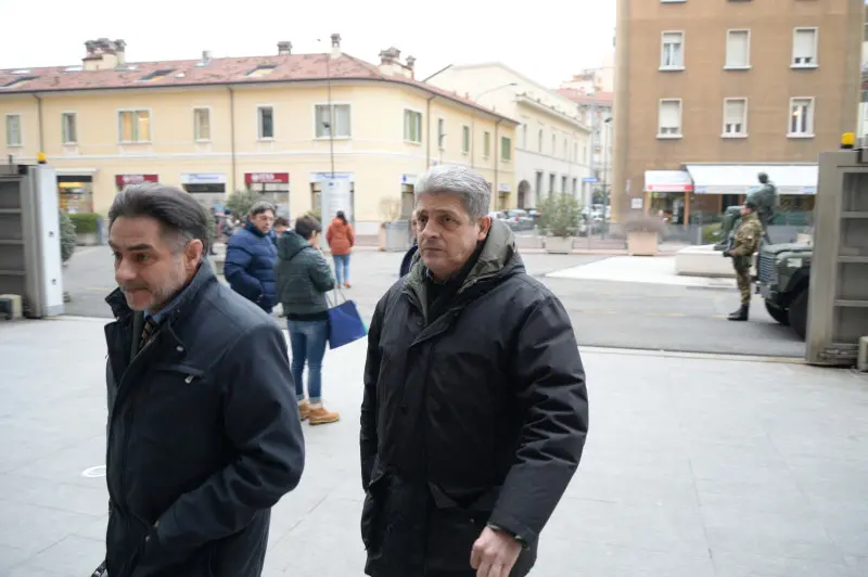 L'arrivo di Tonoli in Tribunale