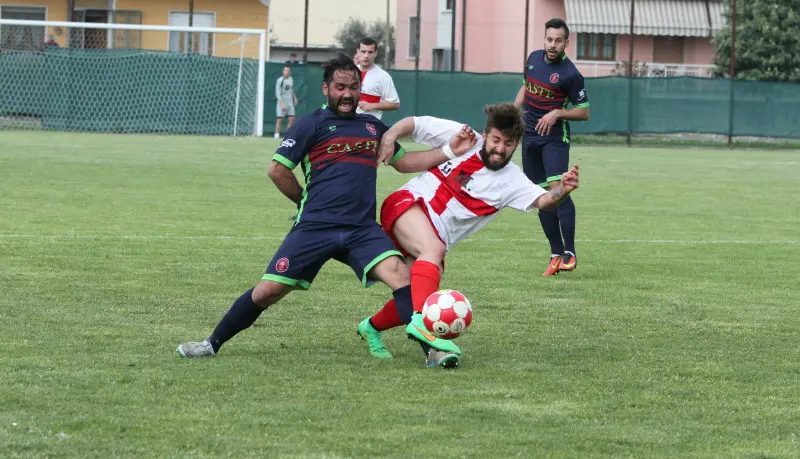 Calcio, Seconda categoria: Real Flero - Castenedolese 4-1