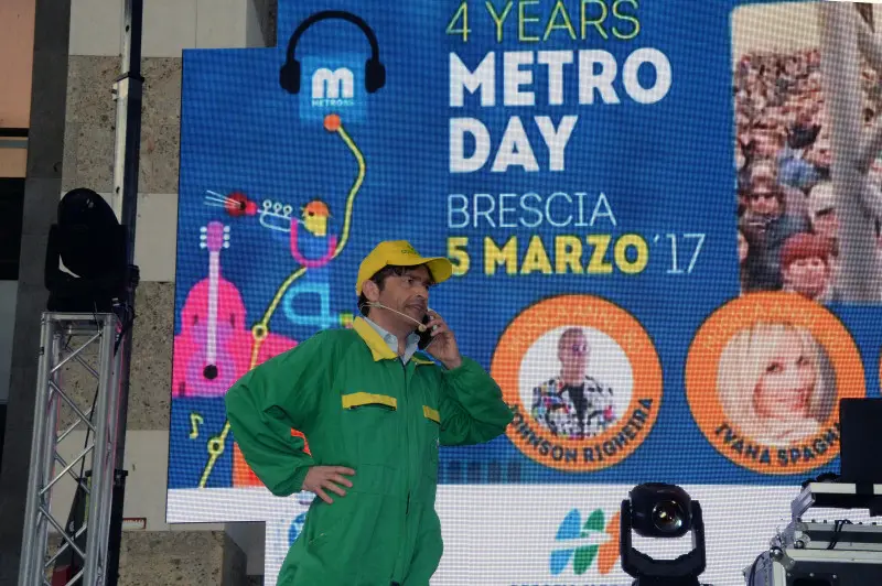 Metro Day, la festa sul palco di Piazza Vittoria
