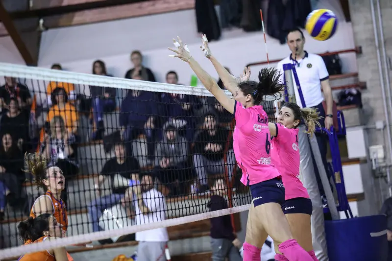 Volley serie B1 femminile. Vinilgomma Ospitaletto-Talmassons