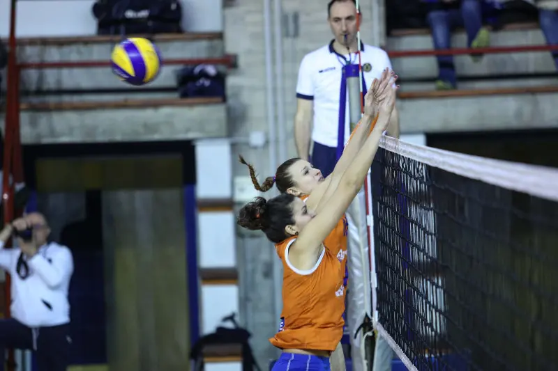 Volley serie B1 femminile. Vinilgomma Ospitaletto-Talmassons