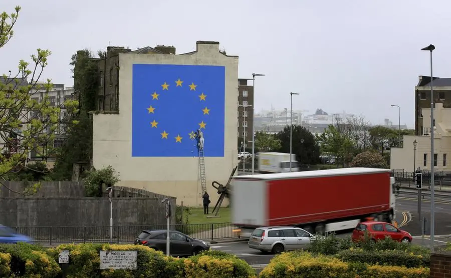 Il murale di Banksy a Dover
