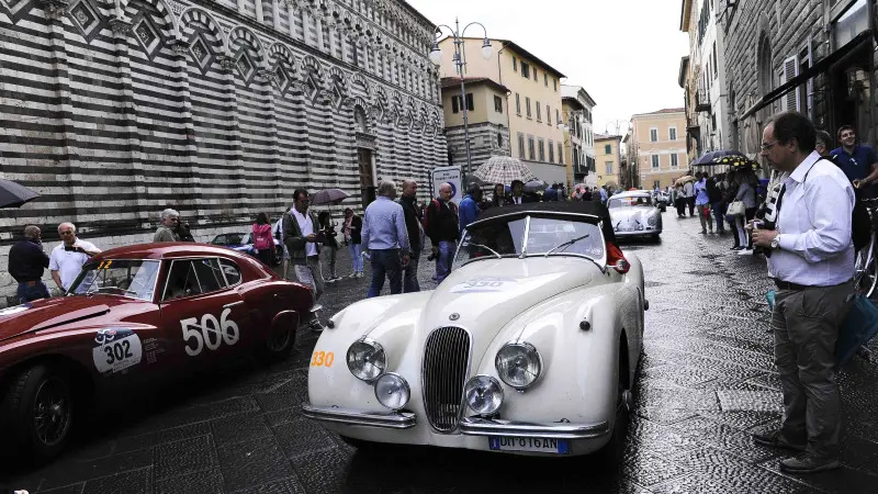 La Mille Miglia a Pistoia, dopo 60 anni