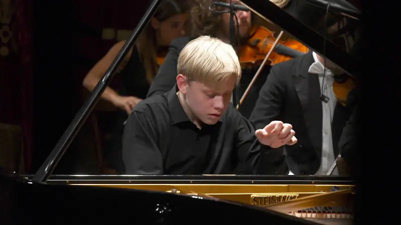 La prima serata del Festival pianistico al Grande