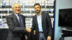 Mauro Bertoni, nuovo allenatore del Lume, con Renzo Cavagna - Foto Reporter Checchi © www.giornaledibrescia.it