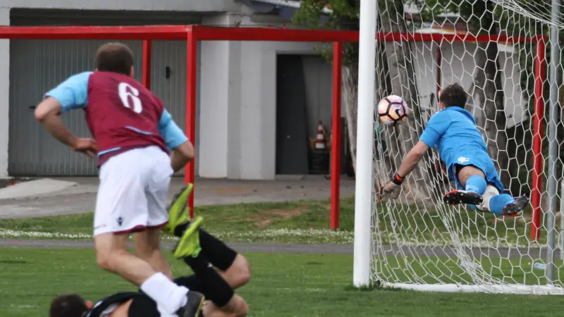 Calcio, Seconda categoria: Real Castenedolo-Castenedolese 2-2