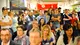 Il fimacopie in Feltrinelli: l'abbraccio dei fan a Omar