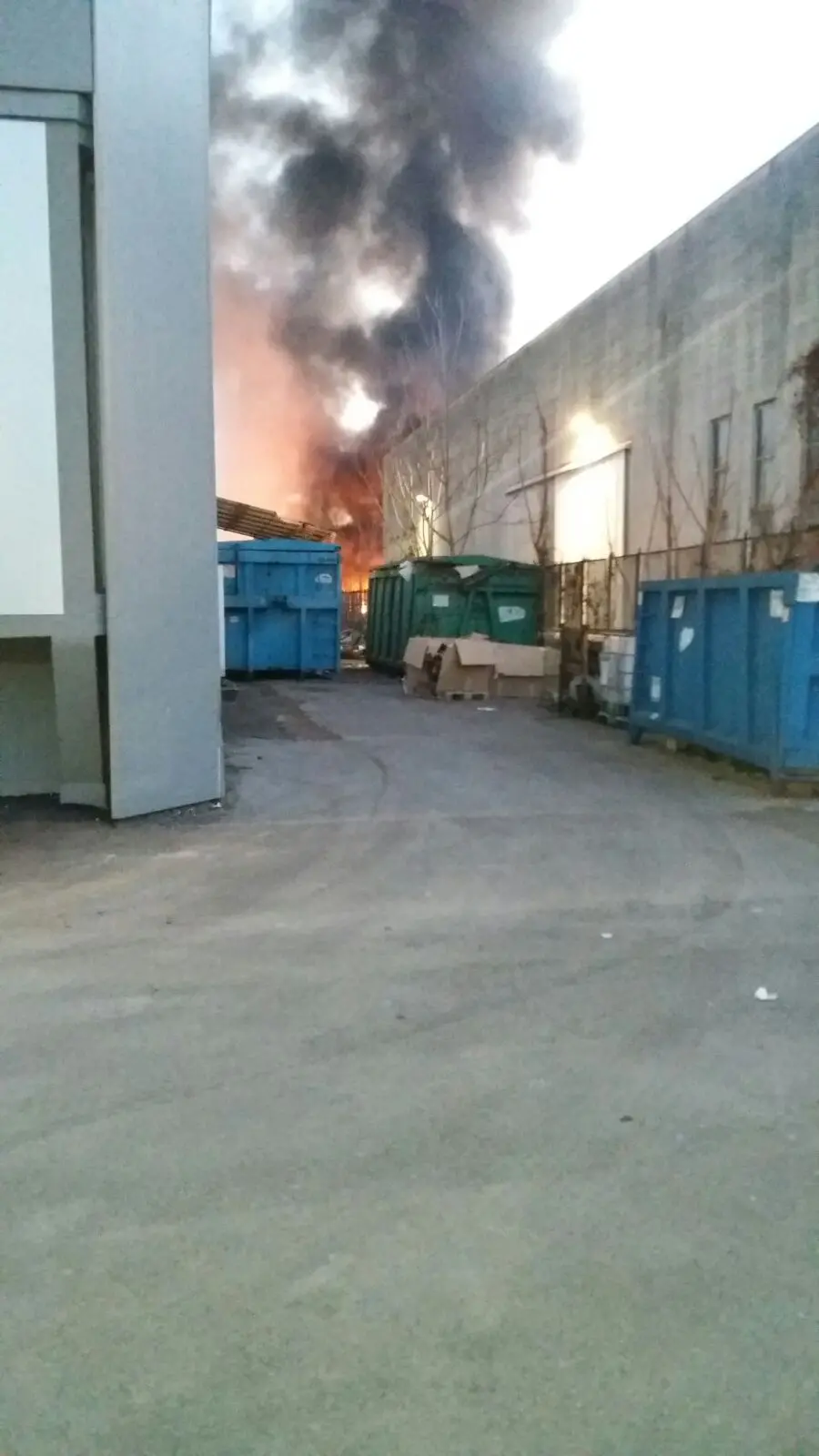 L'incendio in via Vallecamonica
