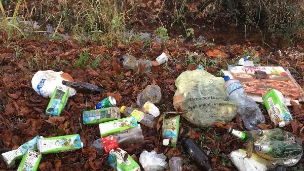 I rifiuti nel parco dell'Oglio