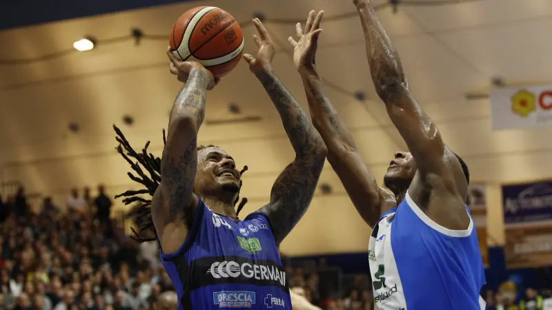 Capo d'Orlando - Germani Basket Brescia 71-67