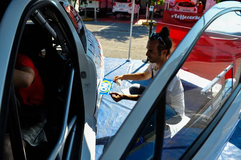 I preparativi delle auto del Rally 1000 Miglia