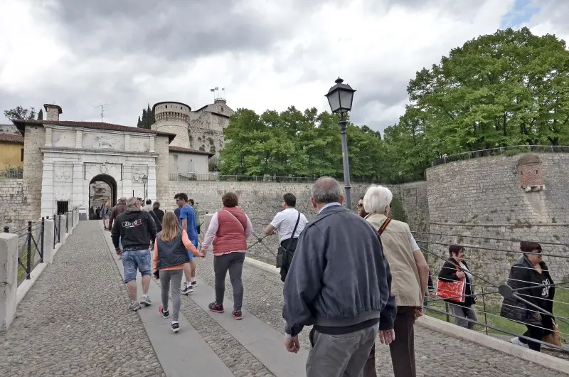 Pasquetta tra Capitolium e Castello